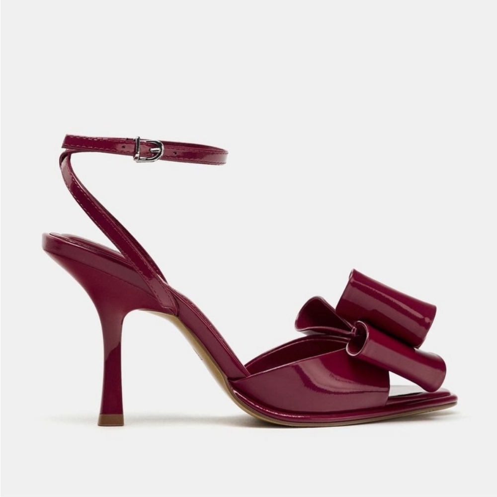New ZARA Patent Effect Bow Sandals - Picture 5 of 7